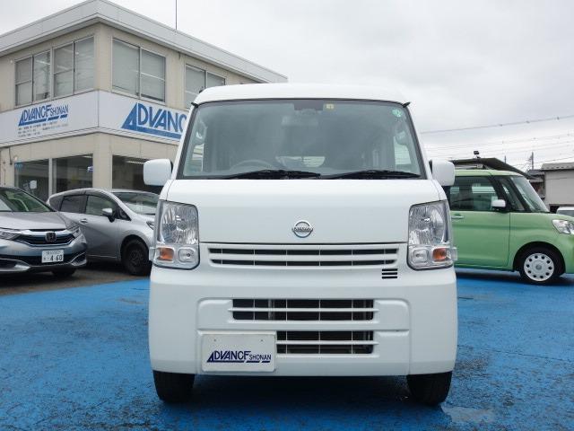 ＮＶ１００クリッパーバン ＤＸ　ＧＬエマージェンシーブレーキパッケージ　禁煙車　２速発進　ハイルーフ　社外ナビ　キーレス　　ブレーキアシスト　電動格納ミラー　マニュアルモード　ＣＤ　地デジ　Ｂｌｕｅｔｏｏｔｈ　ＡＢＳ　エアバック（4枚目）