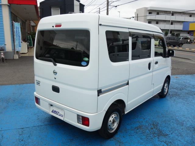 ＮＶ１００クリッパーバン ＤＸ　ＧＬエマージェンシーブレーキパッケージ　禁煙車　２速発進　ハイルーフ　社外ナビ　キーレス　　ブレーキアシスト　電動格納ミラー　マニュアルモード　ＣＤ　地デジ　Ｂｌｕｅｔｏｏｔｈ　ＡＢＳ　エアバック（9枚目）