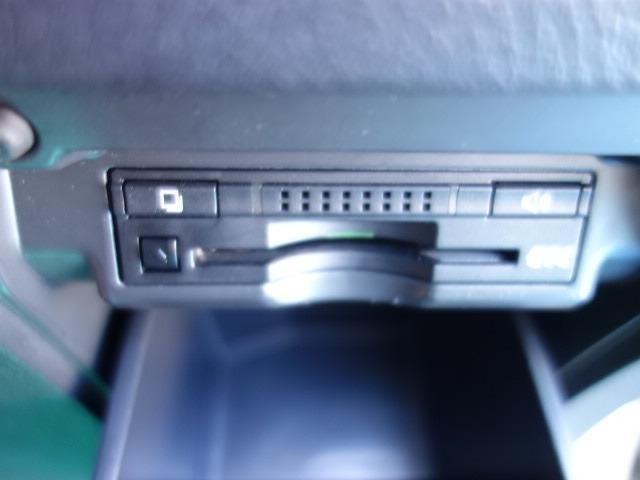 アルファード ２４０Ｓ　タイプゴールド　ハーフレザーシート　純正ＨＤＤナビ　フルセグＴＶ　ＣＤ／ＤＶＤ再生　Ｂｌｕｅｔｏｏｔｈ接続　バックカメラ　ＥＴＣ　スマートキー　両側パワースライドドア　パワーバックドア　後席フリップダウンモニター（35枚目）