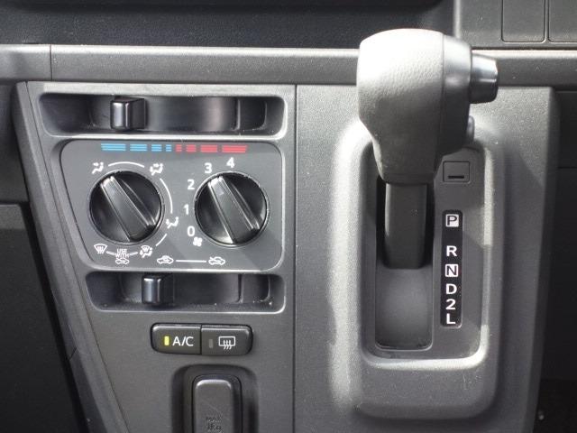 ハイゼットカーゴ クルーズＳＡＩＩＩ　禁煙車　ハイルーフ　社外メモリーナビ　地デジＴＶ　Ｂｌｕｅｔｏｏｔｈ接続　録音機能搭載　バックカメラ　ＥＴＣ　キーレス　両側スライドドア　ブレーキアシスト　レーンアシスト　アイドリングストップ（12枚目）