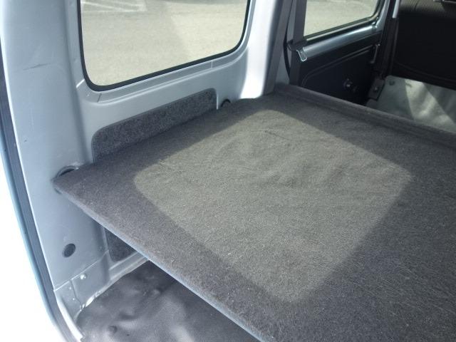ハイゼットカーゴ クルーズＳＡＩＩＩ　禁煙車　ハイルーフ　社外メモリーナビ　地デジＴＶ　Ｂｌｕｅｔｏｏｔｈ接続　録音機能搭載　バックカメラ　ＥＴＣ　キーレス　両側スライドドア　ブレーキアシスト　レーンアシスト　アイドリングストップ（24枚目）