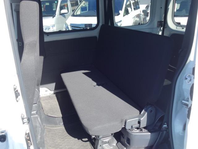 ハイゼットカーゴ ＤＸ　禁煙車　社外メモリーナビ　Ｂｌｕｅｔｏｏｔｈ接続　ＥＴＣ　キーレス　ブレーキアシスト　アイドリングストップ　クリアランスソナー　両側スライドドア（19枚目）
