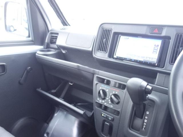 ハイゼットカーゴ スペシャル　禁煙車　ハイルーフ　社外メモリーナビ　地デジＴＶ　ＣＤ再生　録音機能搭載　ＵＳＢ接続　ＡＵＸ接続　ＥＴＣ　両側スライドドア　アイドリングストップ　Ｗエアバッグ　サイドドアバイザー　ルーフキャリア付（14枚目）