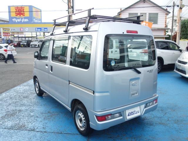 ハイゼットカーゴ スペシャル　禁煙車　ハイルーフ　社外メモリーナビ　地デジＴＶ　ＣＤ再生　録音機能搭載　ＵＳＢ接続　ＡＵＸ接続　ＥＴＣ　両側スライドドア　アイドリングストップ　Ｗエアバッグ　サイドドアバイザー　ルーフキャリア付（41枚目）