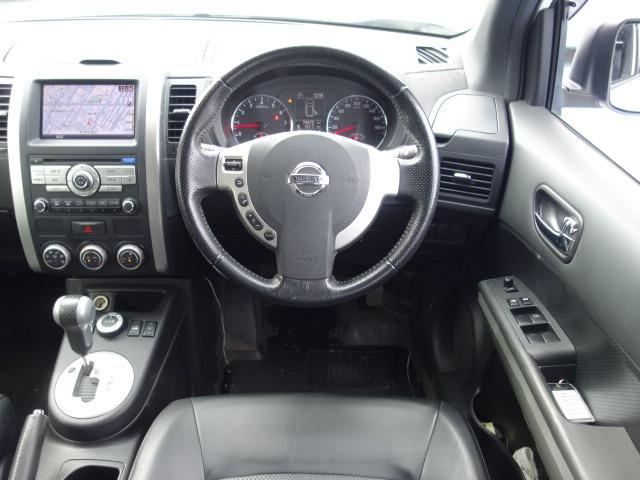 エクストレイル 　禁煙車　４ＷＤ　純正ＨＤＤナビ　フルセグ　ＣＤ　ＤＶＤ　Ｂｌｕｅｔｏｏｔｈ接続　ＭＳＶ　ＥＴＣ　バックカメラ　左サイドカメラ　スマートキー　シートヒーター　オートライト　ＨＩＤヘッドライト　純正アルミ（15枚目）