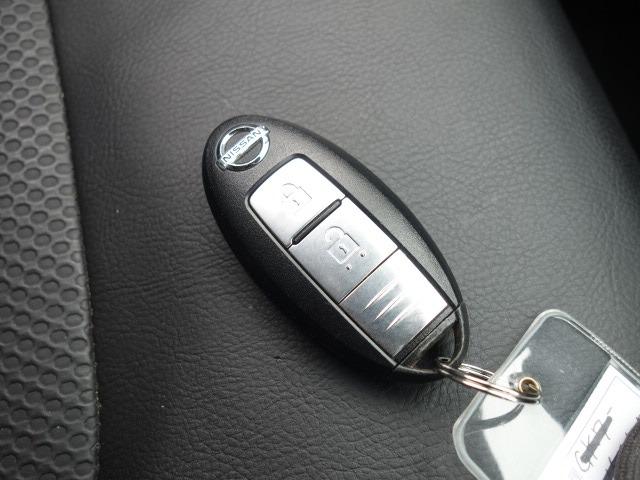エクストレイル 　禁煙車　４ＷＤ　純正ＨＤＤナビ　フルセグ　ＣＤ　ＤＶＤ　Ｂｌｕｅｔｏｏｔｈ接続　ＭＳＶ　ＥＴＣ　バックカメラ　左サイドカメラ　スマートキー　シートヒーター　オートライト　ＨＩＤヘッドライト　純正アルミ（71枚目）