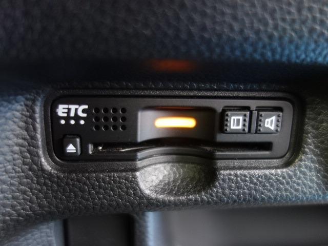 N-BOXカスタム G・Lターボホンダセンシング 禁煙車 ハーフレザーシート ターボ 社外メモリーナビ フルセグTV DVD再生 Bluetooth/USB接続 録音機能搭載 バックカメラ ETC スマートキー 両側パワースライドドア 純正15AW(33枚目)