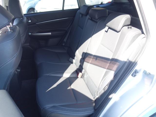 レヴォーグ 1.6GTアイサイト 禁煙車 4WD アイサイト 衝突被害軽減ブレーキ ターボ 黒本革シート シートヒーター 純正メモリーナビ バックカメラ ETC パワーシート パドルシフト ヘッドライトウォッシャー 純正17AW(19枚目)