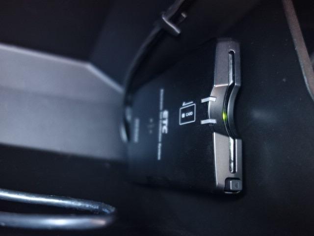 レヴォーグ 1.6GTアイサイト 禁煙車 4WD アイサイト 衝突被害軽減ブレーキ ターボ 黒本革シート シートヒーター 純正メモリーナビ バックカメラ ETC パワーシート パドルシフト ヘッドライトウォッシャー 純正17AW(70枚目)