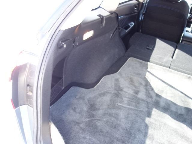 レヴォーグ １．６ＧＴ－Ｓアイサイト　禁煙車　アイサイト　衝突被害軽減ブレーキ　４ＷＤ　ターボ　純正メモリーナビ　フルセグＴＶ　ＣＤ　ＤＶＤ　Ｂｌｕｅｔｏｏｔｈ接続　バックカメラ　ＥＴＣ　スマートキー　アダプティブクルーズコントロール（22枚目）