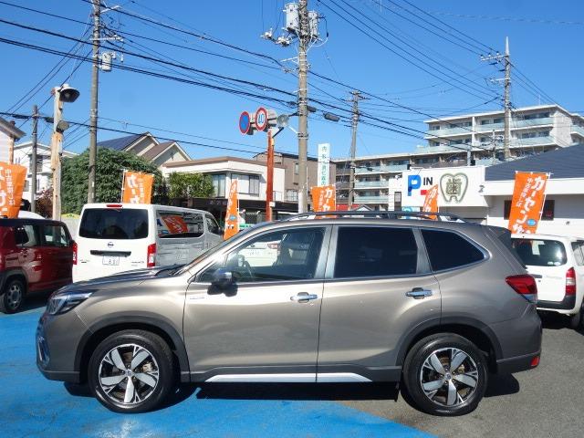 フォレスター アドバンス 禁煙車 本革シート サンルーフ アイサイト 4WD パワーバックドア ルーフレール 純正メモリーナビ フルセグTV CD/DVD再生 Bluetooth接続 USB接続 HDMI端子 バックカメラ(6枚目)