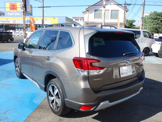 フォレスター アドバンス 禁煙車 本革シート サンルーフ アイサイト 4WD パワーバックドア ルーフレール 純正メモリーナビ フルセグTV CD/DVD再生 Bluetooth接続 USB接続 HDMI端子 バックカメラ(7枚目)