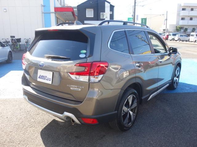 フォレスター アドバンス 禁煙車 本革シート サンルーフ アイサイト 4WD パワーバックドア ルーフレール 純正メモリーナビ フルセグTV CD/DVD再生 Bluetooth接続 USB接続 HDMI端子 バックカメラ(9枚目)