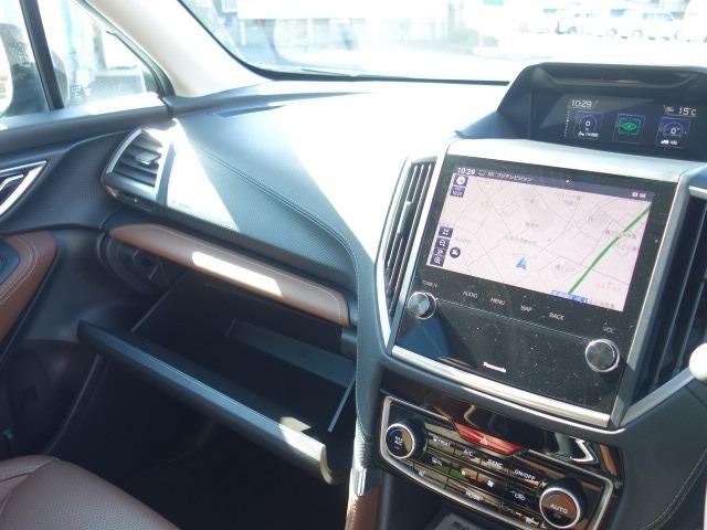 フォレスター アドバンス 禁煙車 本革シート サンルーフ アイサイト 4WD パワーバックドア ルーフレール 純正メモリーナビ フルセグTV CD/DVD再生 Bluetooth接続 USB接続 HDMI端子 バックカメラ(15枚目)