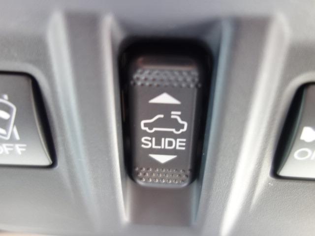 フォレスター アドバンス 禁煙車 本革シート サンルーフ アイサイト 4WD パワーバックドア ルーフレール 純正メモリーナビ フルセグTV CD/DVD再生 Bluetooth接続 USB接続 HDMI端子 バックカメラ(43枚目)