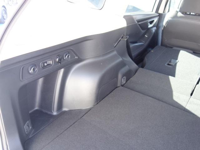 フォレスター アドバンス 禁煙車 ハーフレザーシート アイサイト 衝突被害軽減ブレーキ 4WD 純正SDナビ フルセグTV CD/DVD再生 Bluetooth接続 録音機能搭載 AUX接続 USB接続 バックカメラ ETC(65枚目)