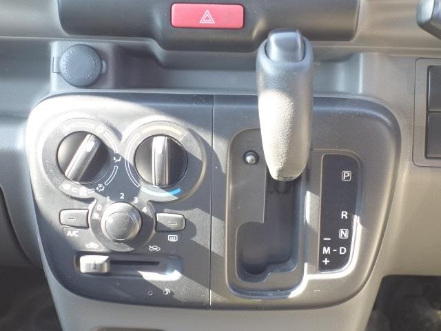 ＮＶ１００クリッパーバン ＤＸ　禁煙車　ハイルーフ　５ＡＧＳ車　純正ＦＭＡＭラジオデッキ　キーレス　２ｎｄ発進　マニュアルモードシフト　両側スライドドア（46枚目）