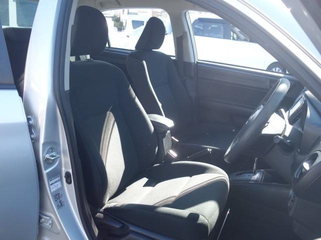 カローラアクシオ ハイブリッド　ＥＸ　禁煙車　純正ＳＤナビ　地デジＴＶ　ＣＤ再生　Ｂｌｕｅｔｏｏｔｈ接続　録音機能搭載　ＡＵＸ接続　バックカメラ　ＥＴＣ　スマートキー　衝突被害軽減ブレーキ　レーンアシスト　コーナーセンサー（16枚目）