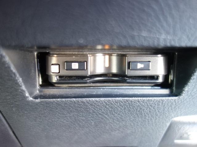 カローラアクシオ ハイブリッド　禁煙車　社外ＳＤナビ　ＣＤ再生　Ｂｌｕｅｔｏｏｔｈ接続　ＥＴＣ　キーレス　Ｗエアバック　ＡＢＳ　オートエアコン　電格ミラー　サイドバイザー（28枚目）