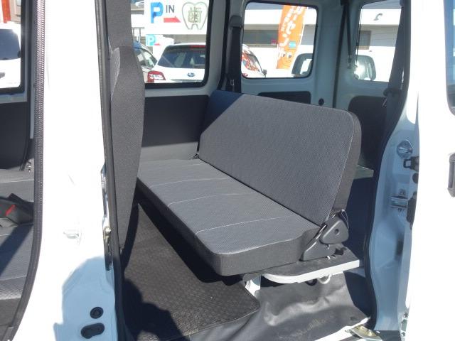 ハイゼットカーゴ スペシャルクリーンＳＡＩＩＩ　禁煙車　ハイルーフ　社外メモリ―ナビ　ＣＤ再生　Ｂｌｕｅｔｏｏｔｈ接続　録音機能搭載　ＵＳＢ接続　ＡＵＸ接続　バックカメラ　両側スライドドア　アイドリングストップ　衝突被害軽減ブレーキ　レーンアシスト（19枚目）