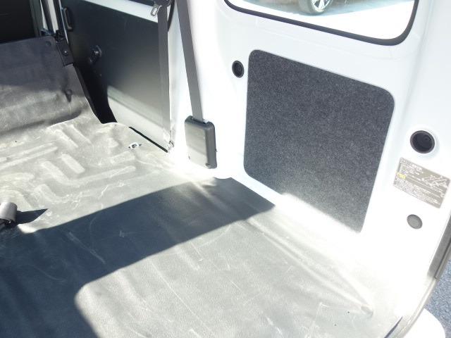 ハイゼットカーゴ スペシャルクリーンＳＡＩＩＩ　禁煙車　ハイルーフ　社外メモリ―ナビ　ＣＤ再生　Ｂｌｕｅｔｏｏｔｈ接続　録音機能搭載　ＵＳＢ接続　ＡＵＸ接続　バックカメラ　両側スライドドア　アイドリングストップ　衝突被害軽減ブレーキ　レーンアシスト（60枚目）