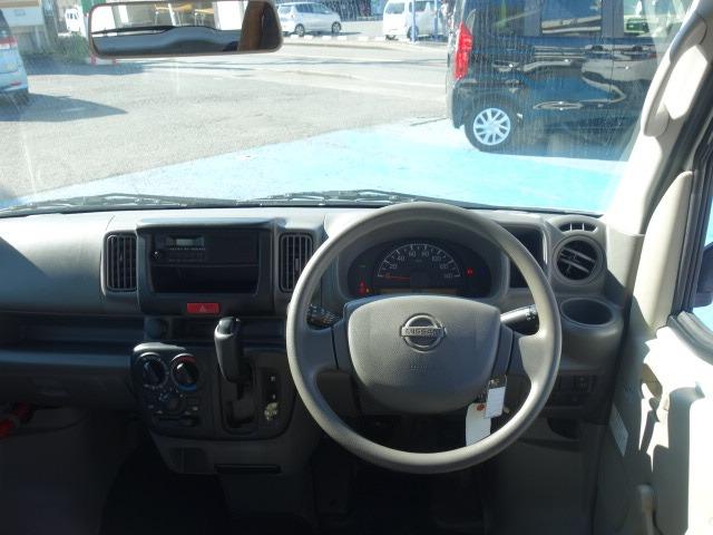 NV100クリッパーバン DX 禁煙車 ハイルーフ 5AGS車 純正FMAMラジオ 両側スライドドア 2nd発進 マニュアルシフト Wエアバッグ ABS サイドドアバイザー(47枚目)