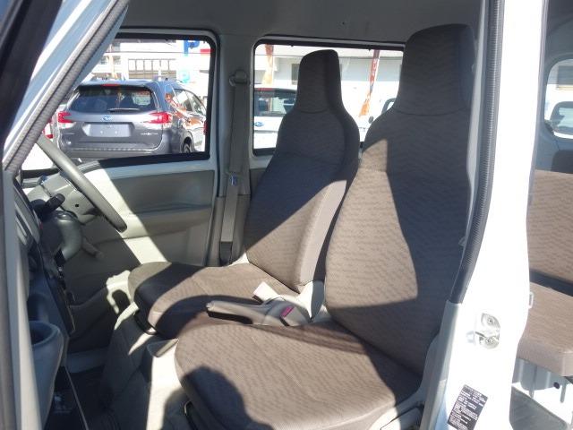 NV100クリッパーバン DX 禁煙車 ハイルーフ 5AGS車 純正FMAMラジオ 両側スライドドア 2nd発進 マニュアルシフト Wエアバッグ ABS サイドドアバイザー(52枚目)