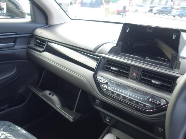 WR-V Z ブラックスタイル ワンオーナー 禁煙車 ハーフレザーシート ホンダセンシング スマートキー USB アダプティブクルーズコントロール パドルシフト 衝突被害軽減ブレーキ レーンアシスト クリアランスソナー 純正17AW(14枚目)