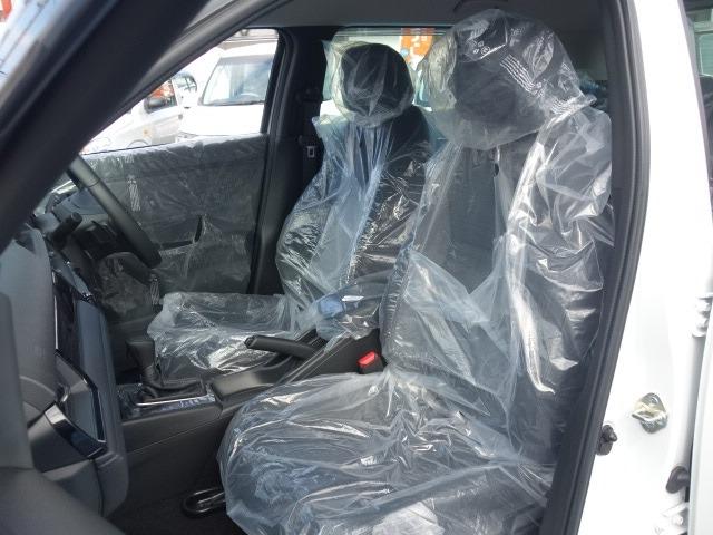 WR-V Z ブラックスタイル ワンオーナー 禁煙車 ハーフレザーシート ホンダセンシング スマートキー USB アダプティブクルーズコントロール パドルシフト 衝突被害軽減ブレーキ レーンアシスト クリアランスソナー 純正17AW(17枚目)