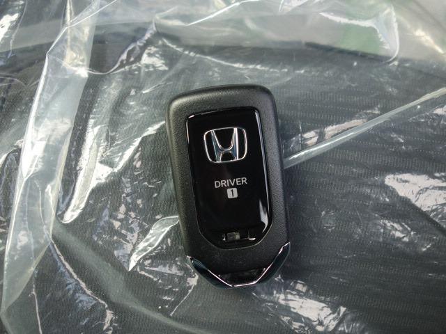 WR-V Z ブラックスタイル ワンオーナー 禁煙車 ハーフレザーシート ホンダセンシング スマートキー USB アダプティブクルーズコントロール パドルシフト 衝突被害軽減ブレーキ レーンアシスト クリアランスソナー 純正17AW(31枚目)