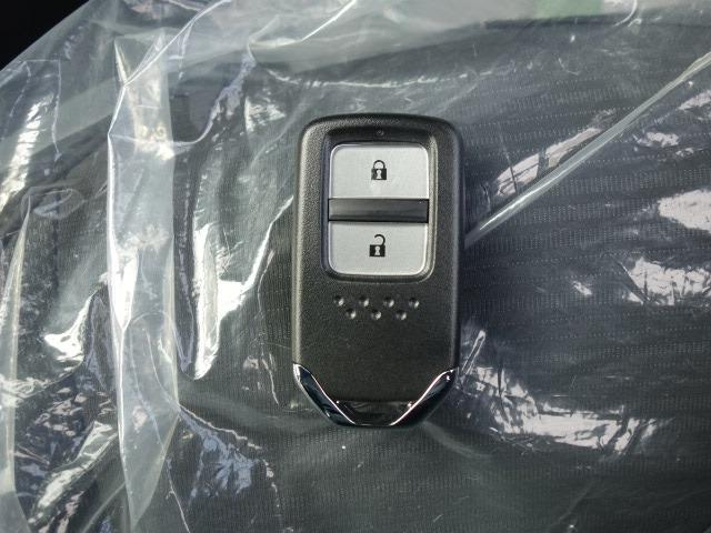 WR-V Z ブラックスタイル ワンオーナー 禁煙車 ハーフレザーシート ホンダセンシング スマートキー USB アダプティブクルーズコントロール パドルシフト 衝突被害軽減ブレーキ レーンアシスト クリアランスソナー 純正17AW(32枚目)