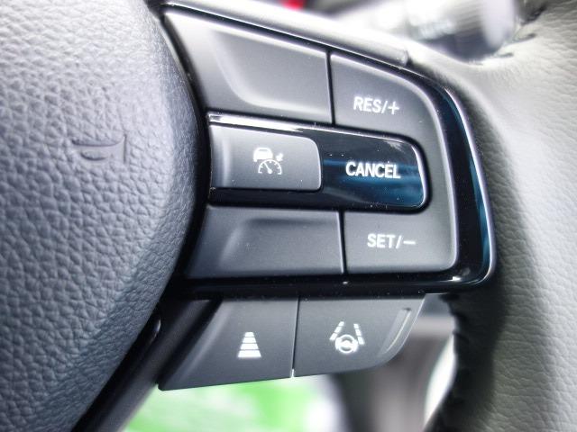 WR-V Z ブラックスタイル ワンオーナー 禁煙車 ハーフレザーシート ホンダセンシング スマートキー USB アダプティブクルーズコントロール パドルシフト 衝突被害軽減ブレーキ レーンアシスト クリアランスソナー 純正17AW(65枚目)