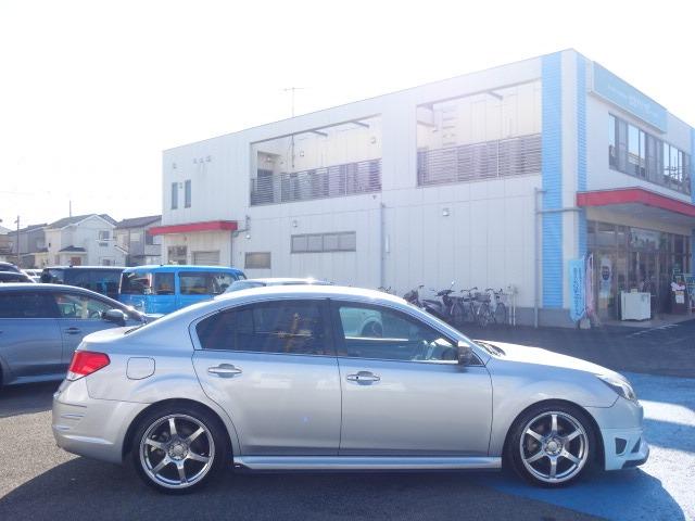 レガシィＢ４ ２．０ＧＴ　ＤＩＴ　スペックＢアイサイト　禁煙車　アイサイト　４ＷＤ　ターボ　ハーフレザーシート　純正ＨＤＤナビ　フルセグＴＶ　ＣＤ／ＤＶＤ再生　Ｂｌｕｅｔｏｏｔｈ　ＭＳＶ　バックカメラ　ＥＴＣ　スマートキー　パドルシフト　社外１９ＡＷ（5枚目）