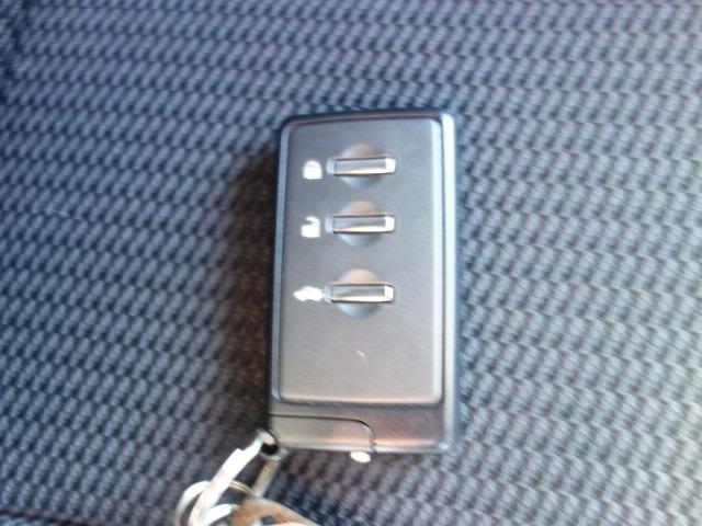 レガシィＢ４ ２．０ＧＴ　ＤＩＴ　スペックＢアイサイト　禁煙車　アイサイト　４ＷＤ　ターボ　ハーフレザーシート　純正ＨＤＤナビ　フルセグＴＶ　ＣＤ／ＤＶＤ再生　Ｂｌｕｅｔｏｏｔｈ　ＭＳＶ　バックカメラ　ＥＴＣ　スマートキー　パドルシフト　社外１９ＡＷ（69枚目）