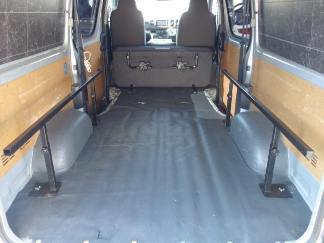 ハイエースバン ＤＸ　ＧＬパッケージ　ターボ　社外メモリーナビ　地デジＴＶ　Ｂｌｕｅｔｏｏｔｈ接続　バックカメラ　ＥＴＣ　キーレス　両側スライドドア　マニュアルモードシフト　衝突被害軽減ブレーキ　レーンアシスト　リヤヘッドキット（27枚目）