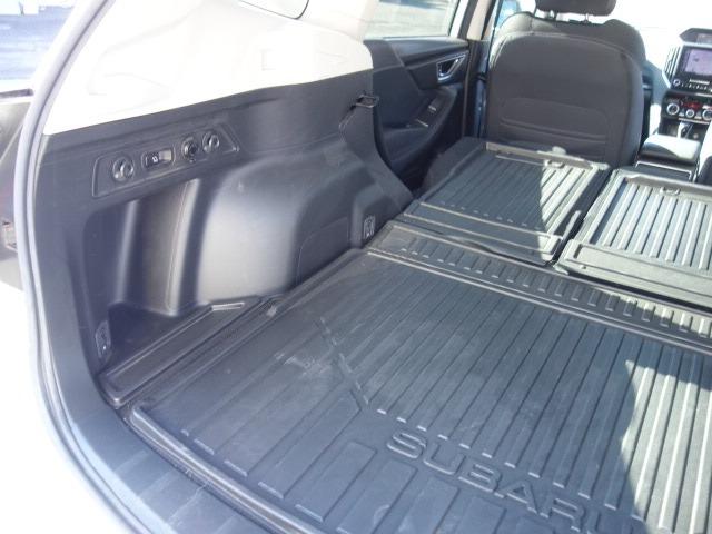 フォレスター ツーリング　禁煙車　アイサイト　４ＷＤ　ハーフレザーシート　純正メモリーナビ　フルセグＴＶ　ＣＤ／ＤＶＤ再生　Ｂｌｕｅｔｏｏｔｈ接続　バックカメラ　ＥＴＣ　スマートキー　パワーバックドア　デジタルインナーミラー（64枚目）