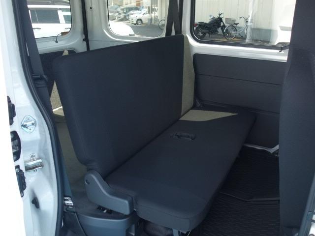 ハイゼットカーゴ DX 禁煙車 ハイルーフ 純正FM・AMラジオデッキ ETC キーレス 両側スライドドア 衝突被害軽減ブレーキ レーンアシスト クリアランスソナー アイドリングストップ Wエアバッグ ABS オートライト(15枚目)