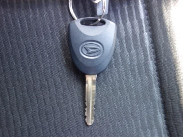 ハイゼットカーゴ DX 禁煙車 ハイルーフ 純正FM・AMラジオデッキ ETC キーレス 両側スライドドア 衝突被害軽減ブレーキ レーンアシスト クリアランスソナー アイドリングストップ Wエアバッグ ABS オートライト(27枚目)