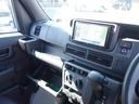 女性スタッフも常駐しております。『車屋さんは男だらけのイメージでなんだかこわそう』というお客様、ご安心ください。