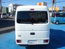 当店の中古車は、オートオークションから厳選して仕入れた後、店頭にてさらに第三者の評価検査を受けております。