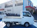 遠方納車もお任せください。ネットワークを活かし全国へお届けいたします。お住いの地域により陸送費用が異なりますので、スタッフまでお問い合わせください。