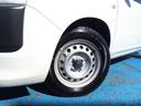 女性スタッフも常駐しております。『車屋さんは男だらけのイメージでなんだかこわそう』というお客様、ご安心ください。