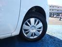 女性スタッフも常駐しております。『車屋さんは男だらけのイメージでなんだかこわそう』というお客様、ご安心ください。