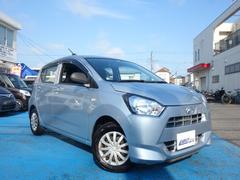 当店の中古車は、オートオークションから厳選して仕入れた後、店頭にてさらに第三者の評価検査を受けております。 3