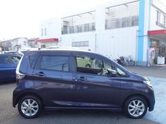 �ºݤ˼֤򸫤Ƥߤ�ȡ������Ȱ�ä��٤Ȥ������Ͼ��ʤ�����ޤ�����Ź�ʤ�ڼ�ư�֤��饳��ѥ��ȡ��ߥ˥Х󡢥���������������Ѱդ��Ƥ���ޤ��Τǡ��饤�ե�������ˤԤä���Σ���򸫤Ĥ��Ƥ��������� 5