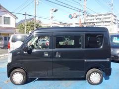 �ºݤ˼֤򸫤Ƥߤ�ȡ������Ȱ�ä��٤Ȥ������Ͼ��ʤ�����ޤ�����Ź�ʤ�ڼ�ư�֤��饳��ѥ��ȡ��ߥ˥Х󡢥���������������Ѱդ��Ƥ���ޤ��Τǡ��饤�ե�������ˤԤä���Σ���򸫤Ĥ��Ƥ��������� 5