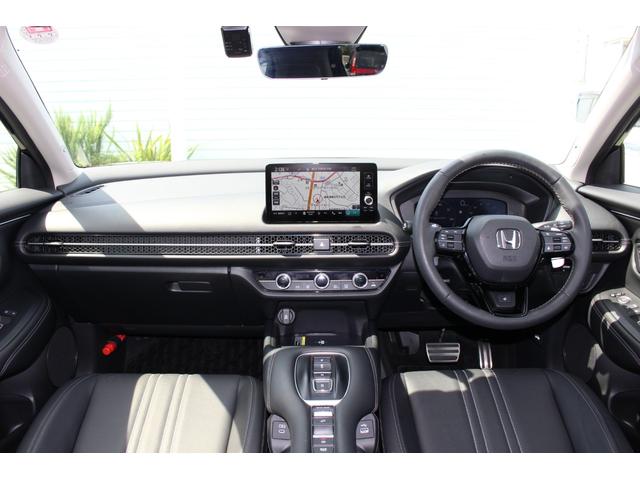 ＺＲ－Ｖ ｅ：ＨＥＶＺ　禁煙　クルーズコントロール　ＬＥＤヘッドランプ　サイドエアバック　レザーシート　４ＷＤ　横滑り防止　ナビＴＶ　ドライブレコーダー　スマートキー　１オーナー　シートヒーター　ＥＴＣ（9枚目）