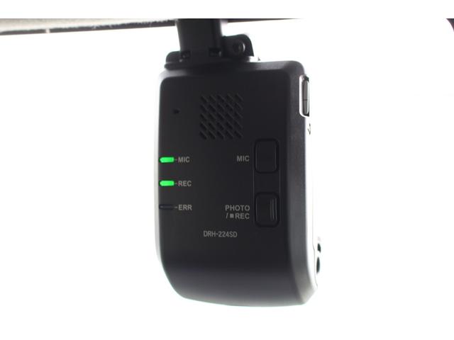 Ｎ－ＢＯＸ ベースグレード　純正ナビ　前後ドライブレコーダー　シートヒーター　ＥＴＣ　左側電動スライドドア　禁煙車　当社元試乗車　ＢＬＵＥＴＯＯＴＨ　衝突軽減システム　スマートキ－　車線維持支援システム　電動格納式ドアミラー（5枚目）