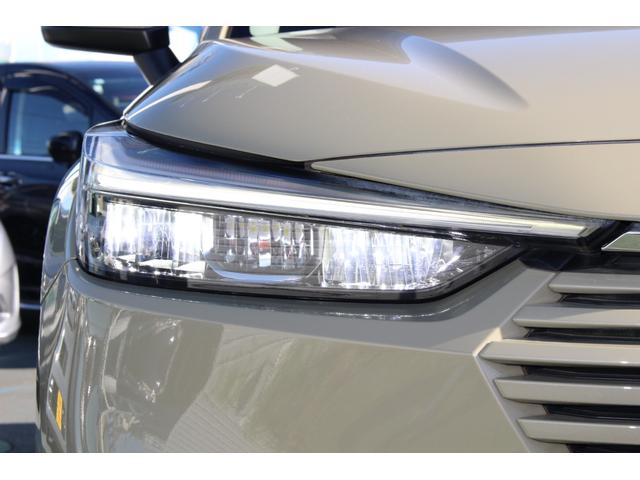 ヴェゼル ｅ：ＨＥＶＺ　ＥＴＣ２．０　ワイヤレス充電器　運転席助手席シートヒーター　ハンズフリーアクセスパワーテールゲート　１８インチアルミ　ナビゲーション　バックカメラ　前後ドラレコ　スマートキー　衝突回避支援ブレーキ機能（8枚目）