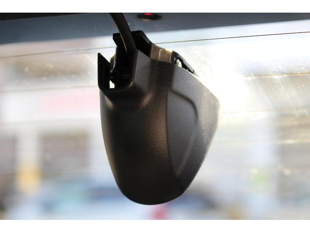 ヴェゼル ｅ：ＨＥＶＺ　ＥＴＣ２．０　ワイヤレス充電器　運転席助手席シートヒーター　ハンズフリーアクセスパワーテールゲート　１８インチアルミ　ナビゲーション　バックカメラ　前後ドラレコ　スマートキー　衝突回避支援ブレーキ機能（16枚目）